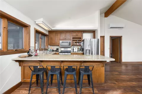 Kitchen - 22801 Fran Dr, Tehachapi, CA 93561 photo 6 of 12