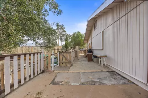 Exterior - 22801 Fran Dr, Tehachapi, CA 93561 photo 6 of 17