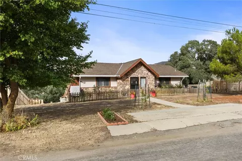 Exterior - 22801 Fran Dr, Tehachapi, CA 93561 photo 2 of 21