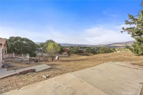 Exterior - 22801 Fran Dr, Tehachapi, CA 93561 photo 9 of 17