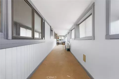 Entry Way - 22801 Fran Dr, Tehachapi, CA 93561 photo 1 of 2
