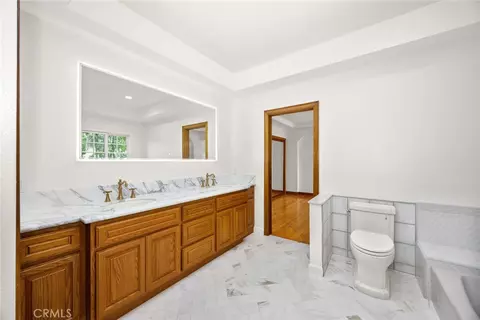 Bath - 151 E Longden Ave, Arcadia, CA 91006 photo 2 of 9