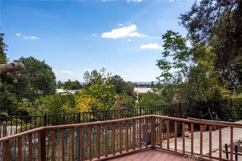 Exterior - 1245 Oakhaven Rd, Arcadia, CA 91006 photo 2 of 9