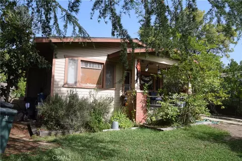 1247 E Topeka, Pasadena, CA 91104 photo 2