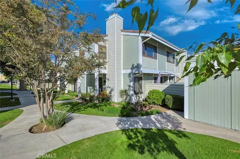 27130 Hidaway #2, Canyon Country, CA 91351