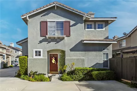 1729 Sunflower #B, Glendora, CA 91740