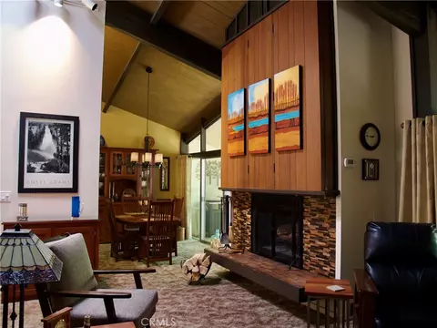 872 Sierra Vista Dr #9, Twin Peaks, CA 92391