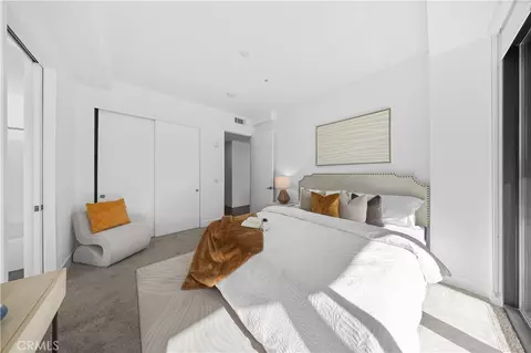 Bedroom - 709 E Walnut St #417, Pasadena, CA 91101 photo 3 of 9