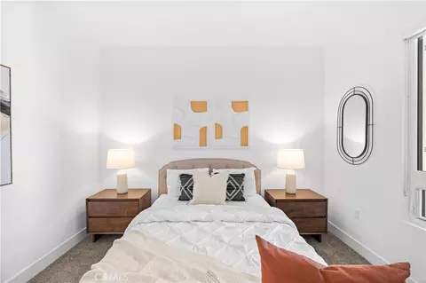 Bedroom - 709 E Walnut St #417, Pasadena, CA 91101 photo 7 of 9