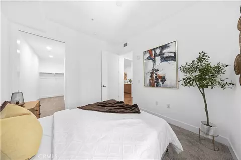 Bedroom - 709 E Walnut St #417, Pasadena, CA 91101 photo 9 of 9