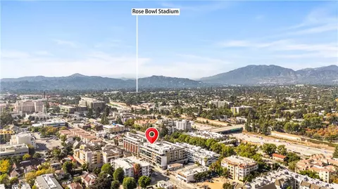 View/Area - 709 E Walnut St #417, Pasadena, CA 91101 photo 2 of 5