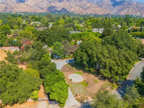 View/Area - 827 Hampton Rd, Arcadia, CA 91006 photo 3 of 4