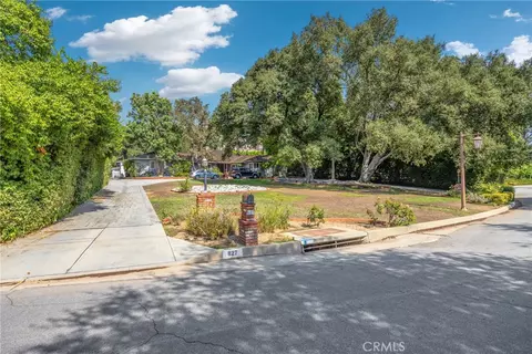 Exterior - 827 Hampton Rd, Arcadia, CA 91006 photo 3 of 33