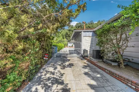 Exterior - 827 Hampton Rd, Arcadia, CA 91006 photo 11 of 33