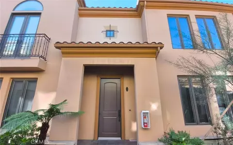 66 N Allen Ave #3, Pasadena, CA 91106
