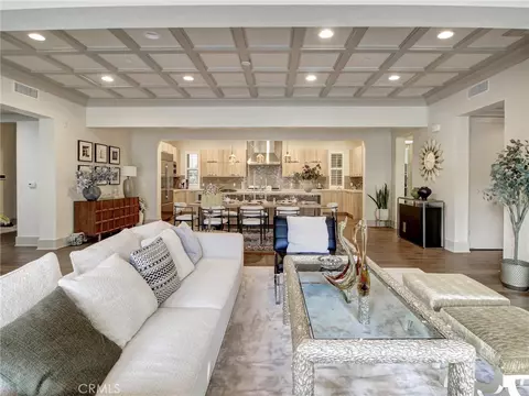 112 S Orange Grove Blvd #109, Pasadena, CA 91105