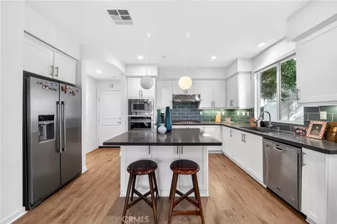 335 Magnet, Irvine, CA 92618