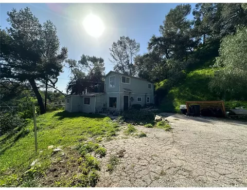 12211 Forest Trl, Sylmar, CA 91342