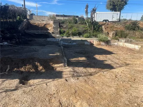 611 Erskine Dr, Pacific Palisades, CA 90272