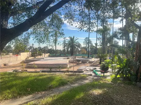 2574 Ganesha Ave, Altadena, CA 91001