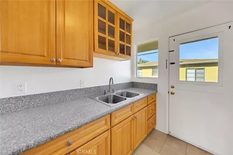 Kitchen - 1515 W Commonwealth Ave, Alhambra, CA 91803 photo 5 of 7