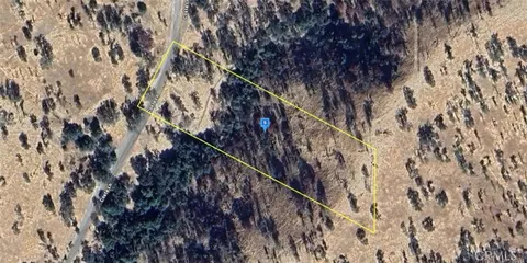 34625 Costa Ln, Squaw Valley, CA 93675