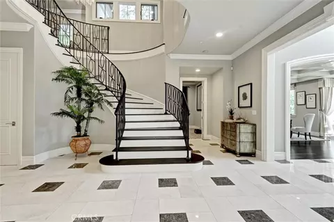 Entry Way - 631 W Longden Ave, Arcadia, CA 91007 photo 3 of 9