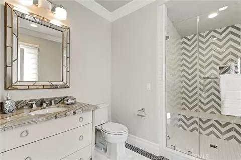 Bath - 631 W Longden Ave, Arcadia, CA 91007 photo 6 of 8