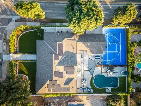 View/Area - 3890 Shadow Grove Rd, Pasadena, CA 91107 photo 2 of 6