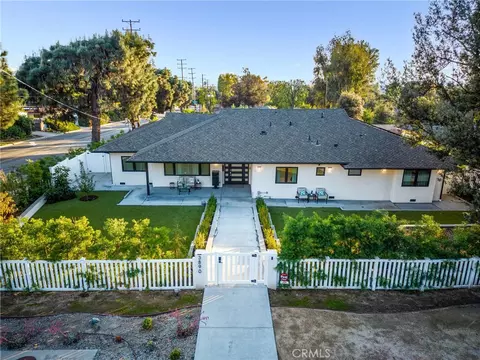 Exterior - 3890 Shadow Grove Rd, Pasadena, CA 91107 photo 18 of 19