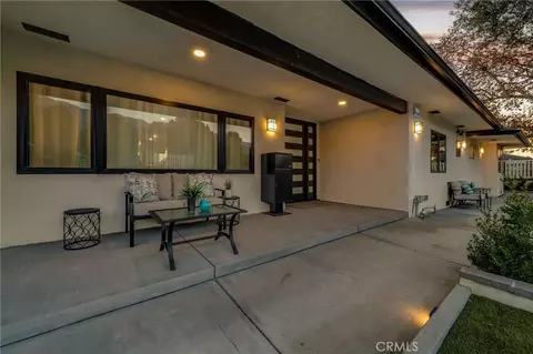 Exterior - 3890 Shadow Grove Rd, Pasadena, CA 91107 photo 4 of 19