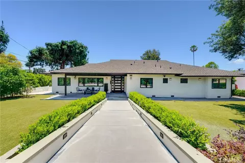 3890 Shadow Grove Rd, Pasadena, CA 91107