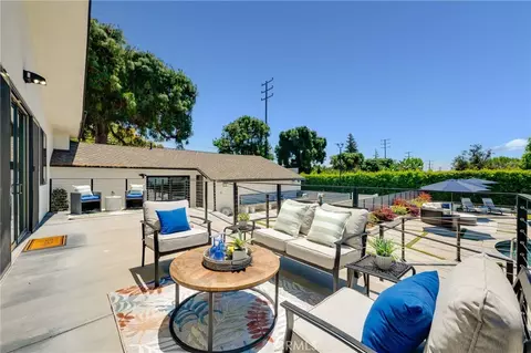 Exterior - 3890 Shadow Grove Rd, Pasadena, CA 91107 photo 9 of 19
