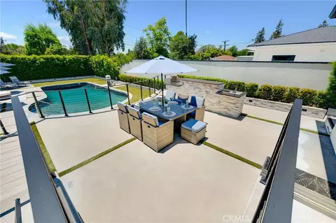 Exterior - 3890 Shadow Grove Rd, Pasadena, CA 91107 photo 10 of 19