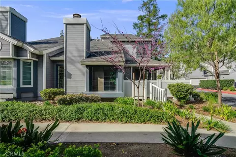 302 Monroe Ct, Azusa, CA 91702
