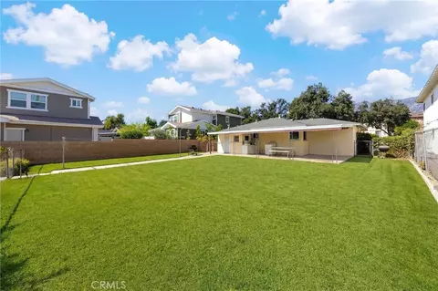 Exterior - 526 E Olive Ave, Monrovia, CA 91016 photo 6 of 14