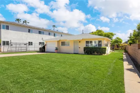 Exterior - 526 E Olive Ave, Monrovia, CA 91016 photo 4 of 14