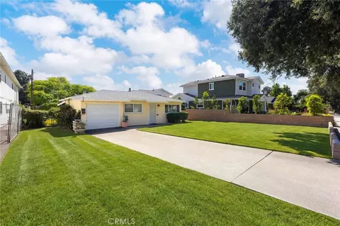 Exterior - 526 E Olive Ave, Monrovia, CA 91016 photo 3 of 14
