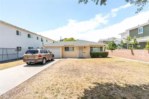 Exterior - 526 E Olive Ave, Monrovia, CA 91016 photo 12 of 14