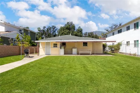 Exterior - 526 E Olive Ave, Monrovia, CA 91016 photo 5 of 14