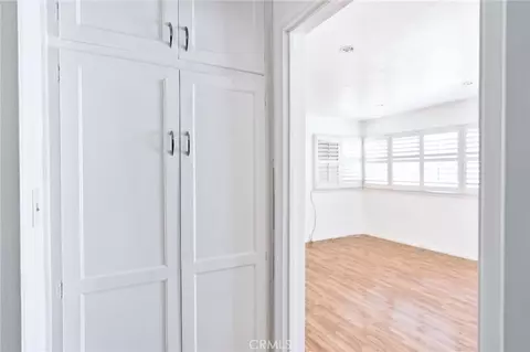 Entry Way - 526 E Olive Ave, Monrovia, CA 91016 photo 2 of 3
