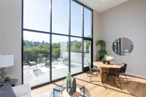 3682 Harriman Ave #4, Los Angeles, CA 90032