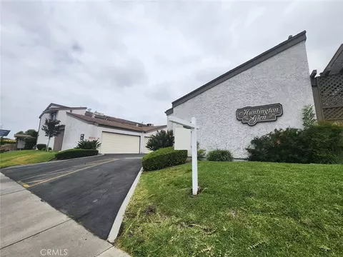 1047 E Huntington Dr #C, Monrovia, CA 91016