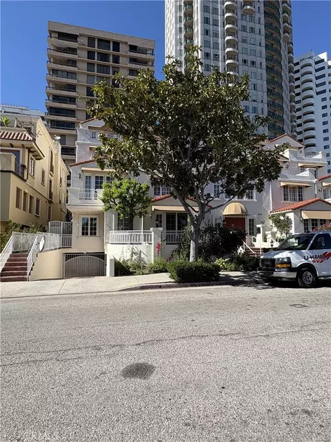 10595 Ashton Ave #201, Los Angeles, CA 90024