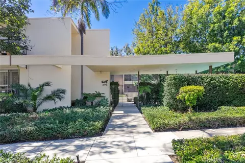 395 Cliff Dr #105, Pasadena, CA 91107