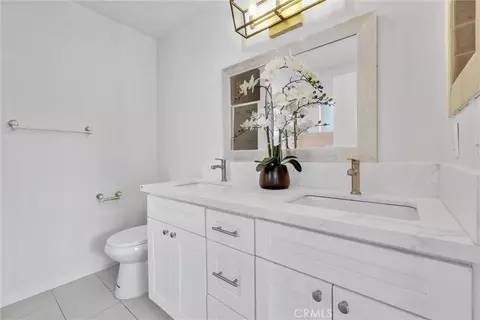 Bath - 1611 S Fourth Ave, Arcadia, CA 91006 photo 1 of 4