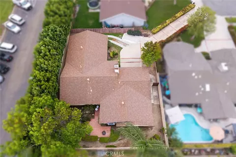 View/Area - 2047 E Fern Dr, Fullerton, CA 92831 photo 2 of 6