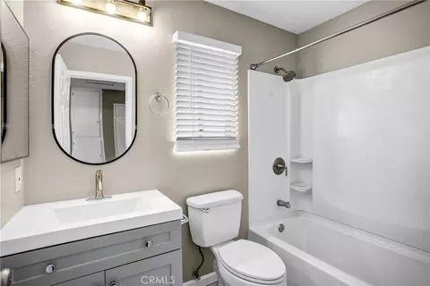 Bath - 13614 Alexander, Fontana, CA 92336 photo 4 of 4