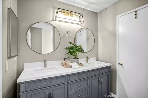 Bath - 13614 Alexander, Fontana, CA 92336 photo 2 of 4