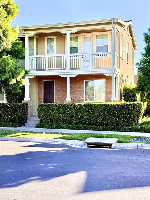 3233 Larkspur St, Tustin, CA 92782